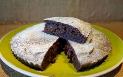 Torta con farina di riso venere e marmellata