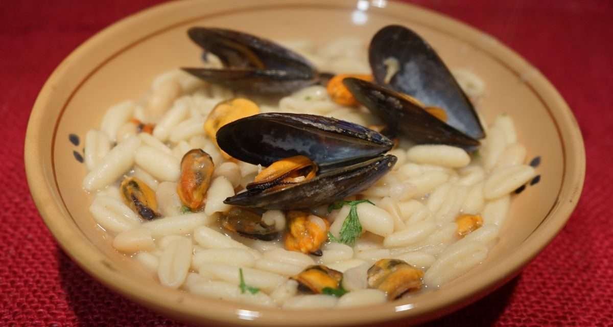 Cavatelli cozze e fagioli, pasta veloce per le grandi occasioni