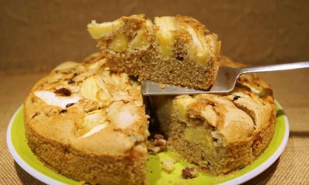 Torta con farina di sorgo e mele