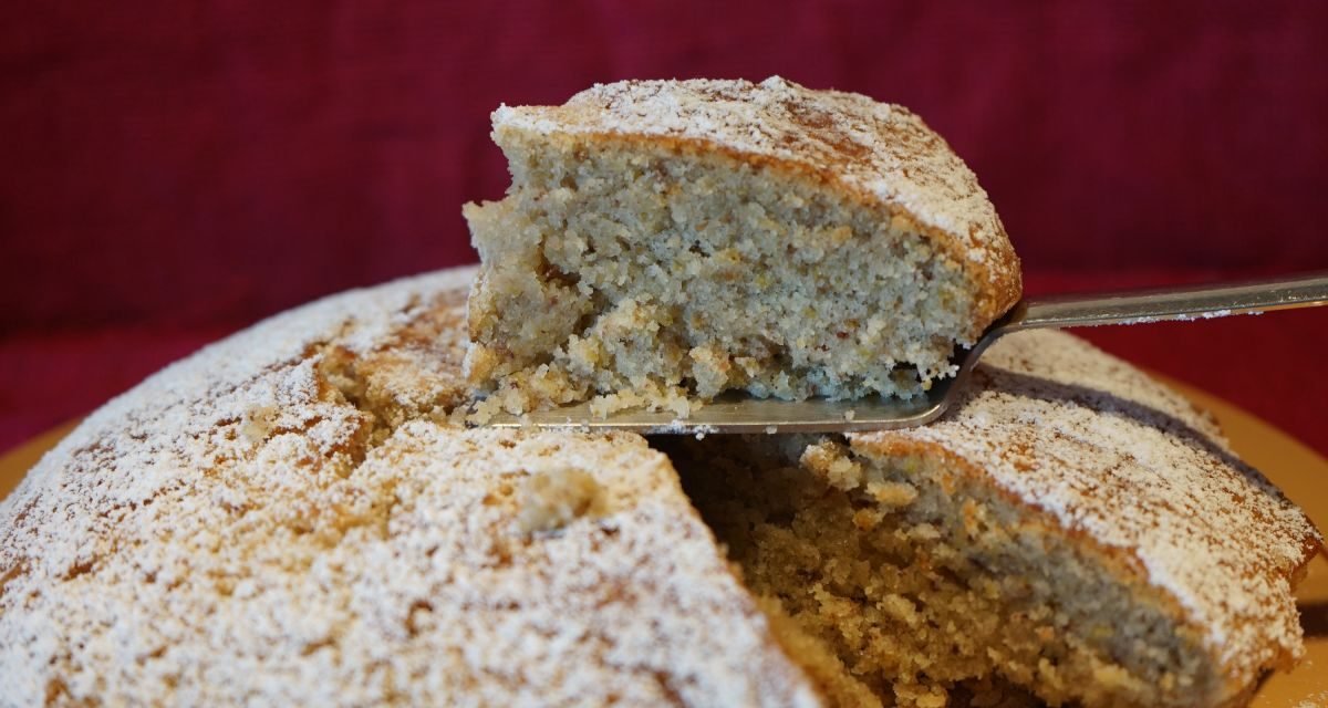 Torta con farina di pistacchio soffice e dal gusto inconfondibile