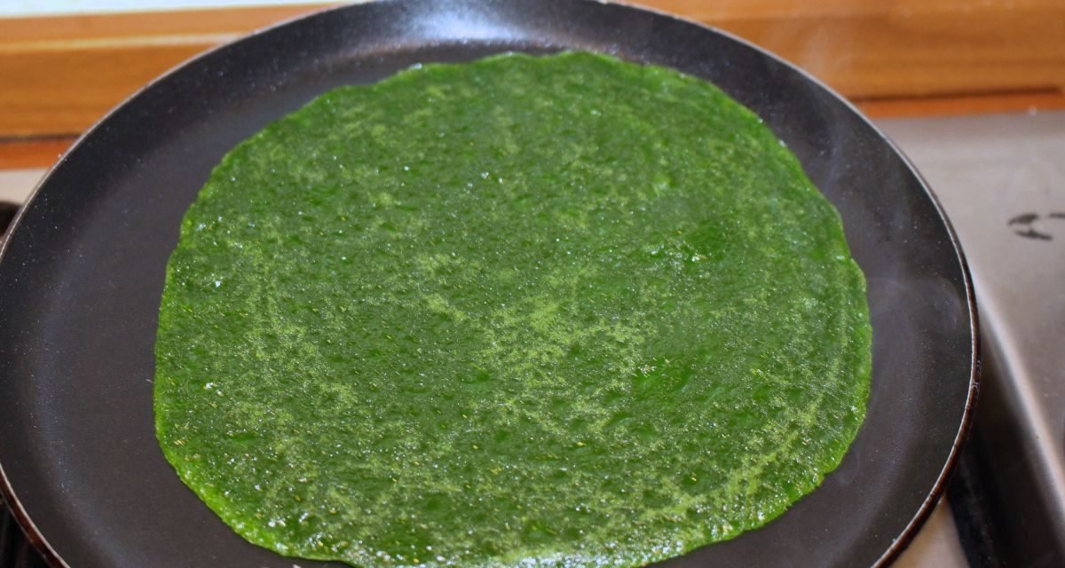 Crepes di spinaci con solo 3 ingredienti e la farina la scegliete voi.