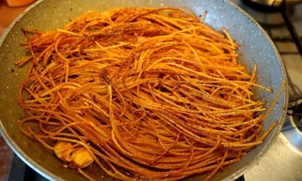 Spaghetti all’assassina, la ricetta originale barese