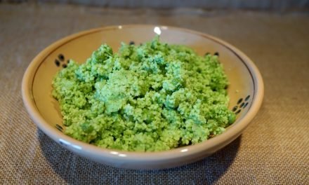 Cous cous con piselli e pesto di rucola e anacardi