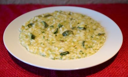 Risotto zucchine e provola cremoso e stuzzicante